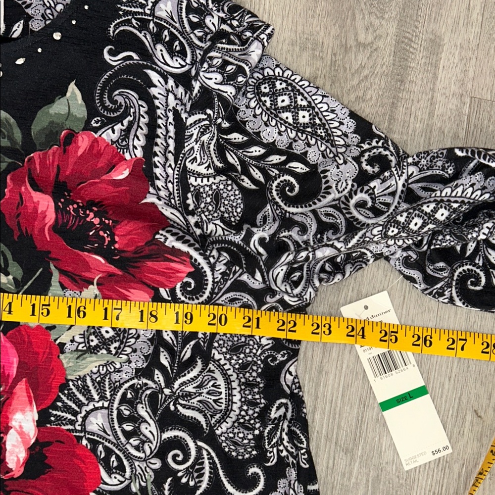 Alfred Dunner Black and Red Floral Paisley Long Sleeve Top - Picture 7 of 13